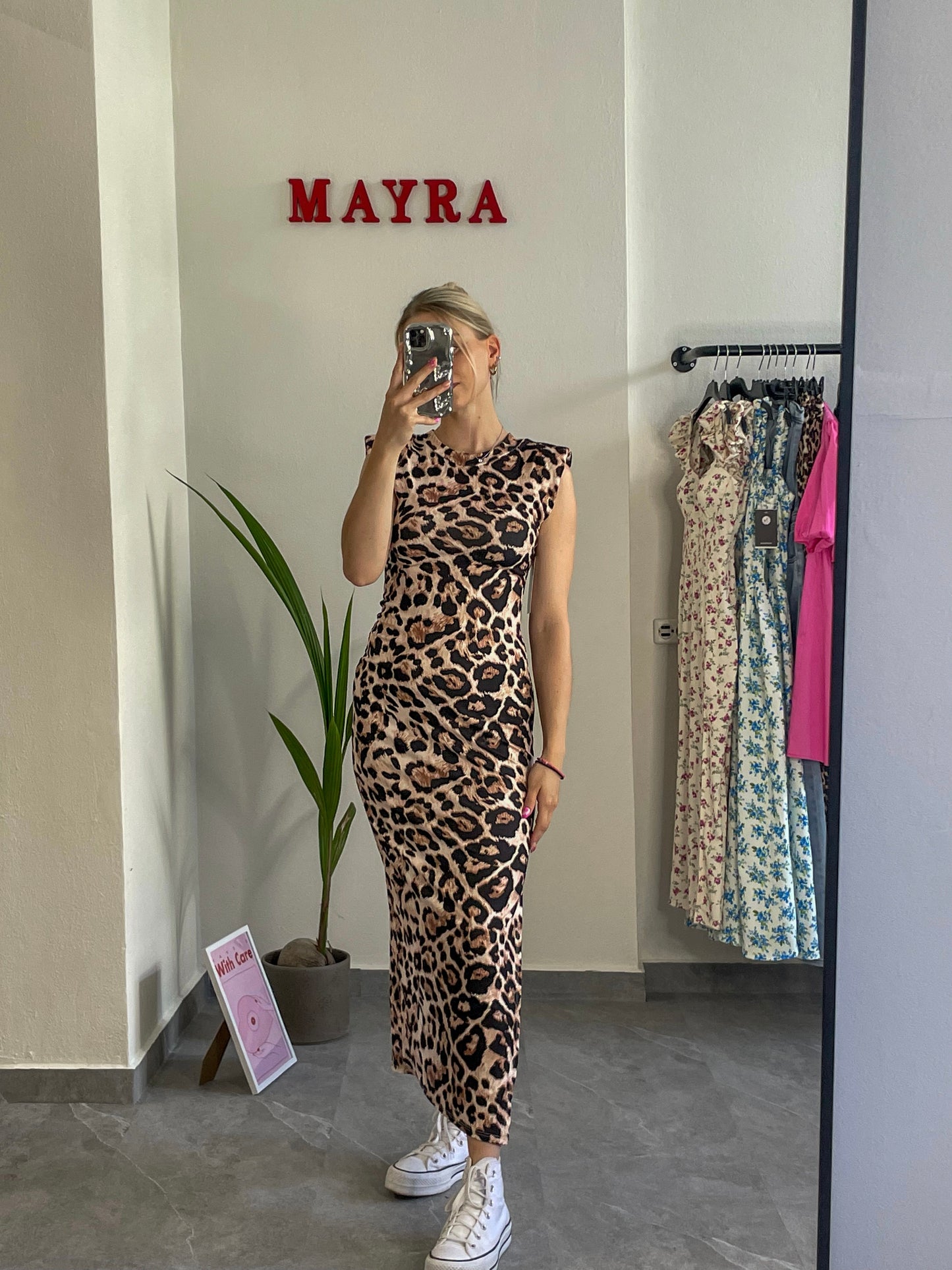 Maxi Λεοπάρ φόρεμα με βάτες